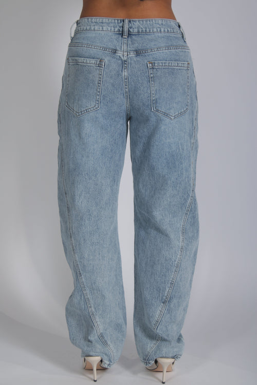 Tara jeans