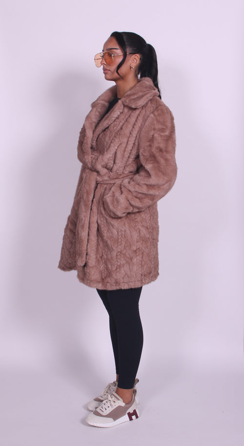Novi fur Camel